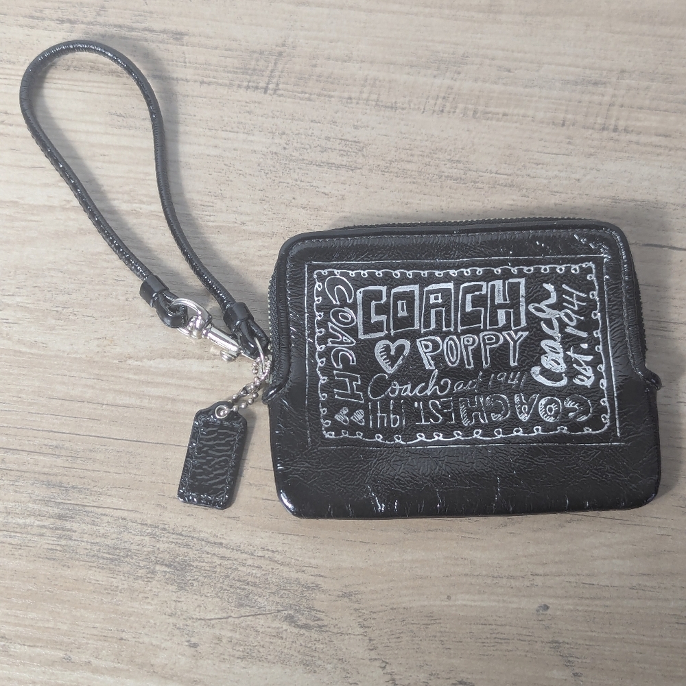 Coach Poppy Wristlet Black And Silver